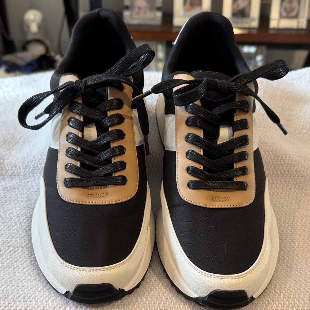 Stylish Black, White and Tan Women’s Sneakers